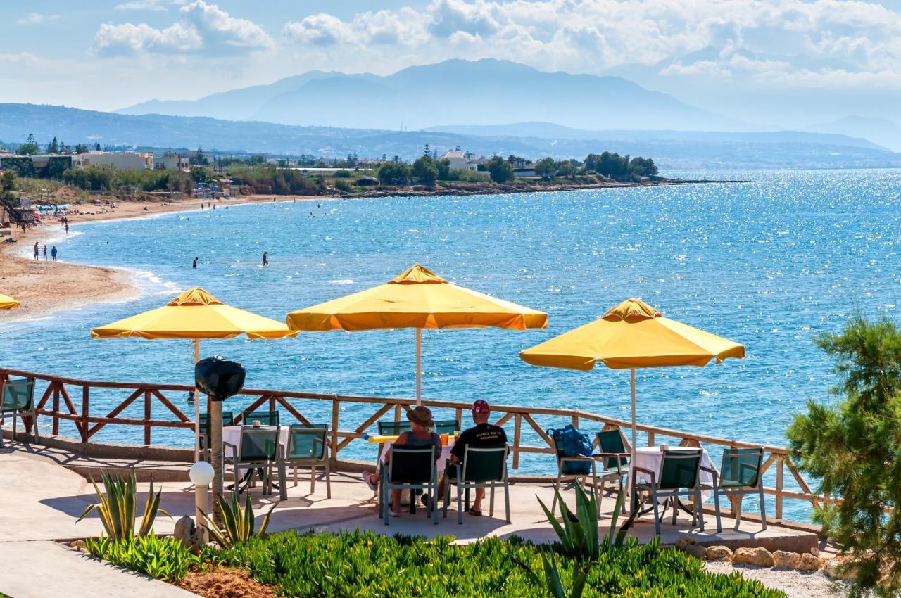 Alkionis Beach Hotel Apartments Sfáka Exteriör bild