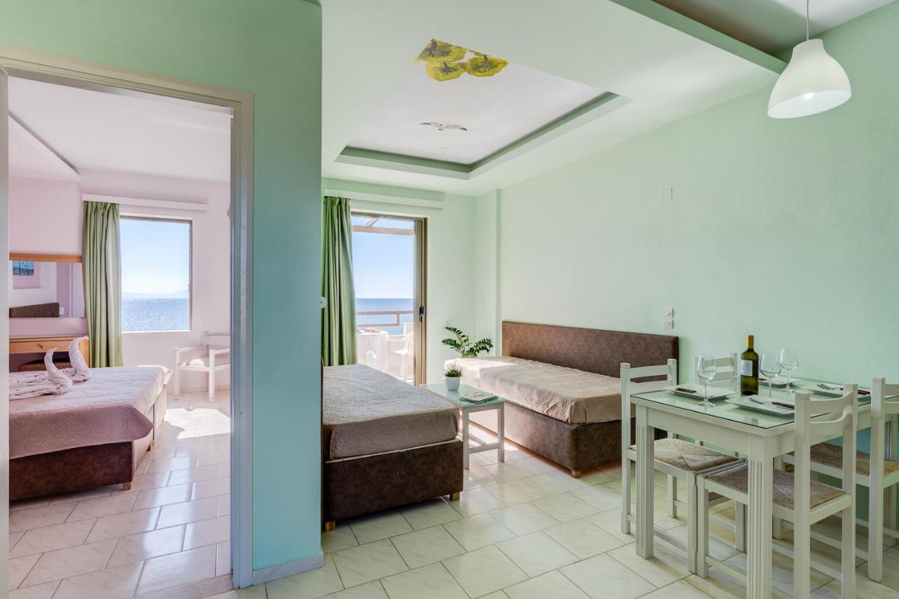 Alkionis Beach Hotel Apartments Sfáka Exteriör bild